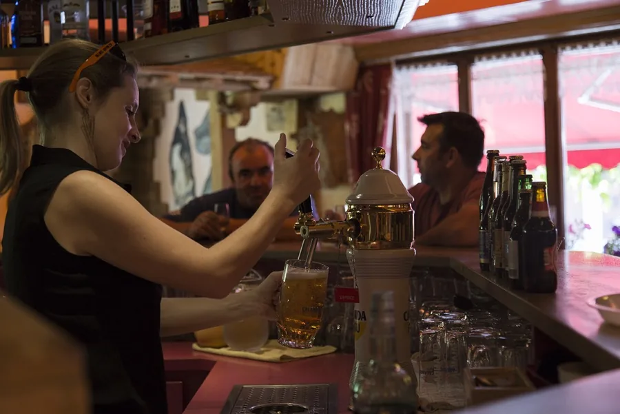 Service au bar